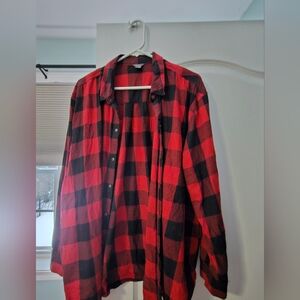 Ladies 2x Eddie Bauer Red and Black Checkered Shirt
